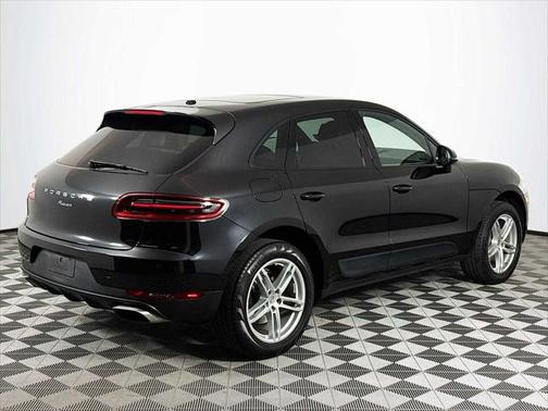 2018 Porsche Macan Base