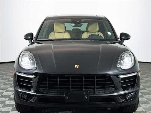 2018 Porsche Macan Base