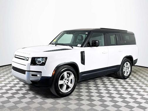 2023 Land Rover Defender 130 SE