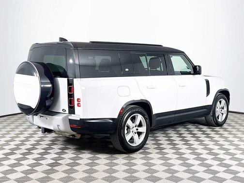 2023 Land Rover Defender 130 SE