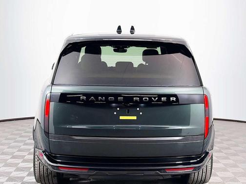2026 Land Rover Range Rover P400 SE