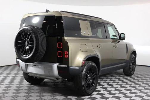 2024 Land Rover Defender 110 P400 S