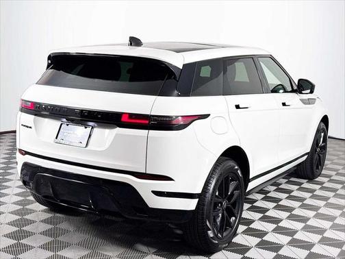 2024 Land Rover Range Rover Evoque Dynamic SE