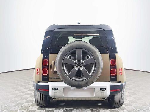 Gondwana Stone 2025 Land Rover Defender 110 P300