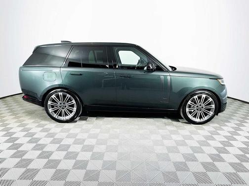 2024 Land Rover Range Rover P400 SE
