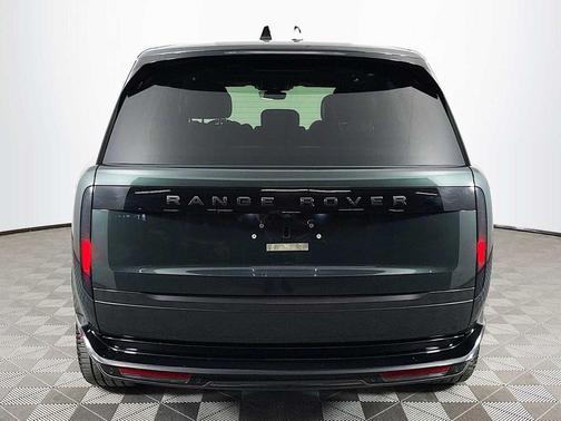 2024 Land Rover Range Rover P400 SE