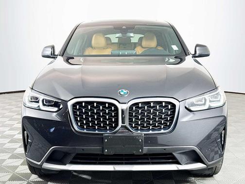 2022 BMW X4 xDrive30i