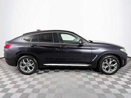 2022 BMW X4 xDrive30i