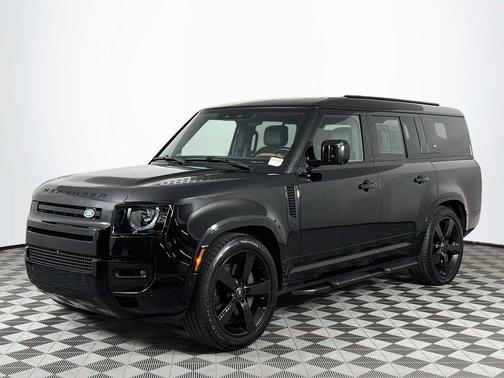 Santorini Black 2024 Land Rover Defender 130 P400 X-Dynamic SE