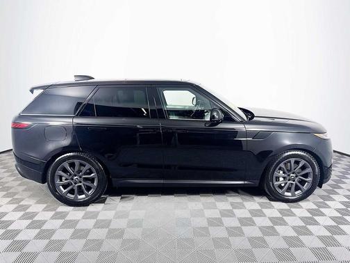 2024 Land Rover Range Rover Sport SE