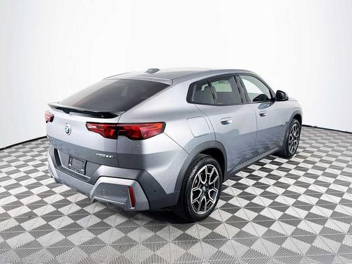 2025 BMW X2 xDrive28i