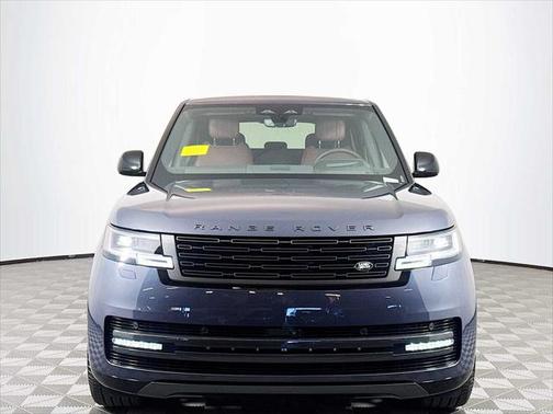 2025 Land Rover Range Rover P400 SE
