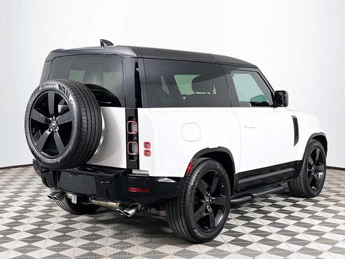 Fuji White 2025 Land Rover Defender V8