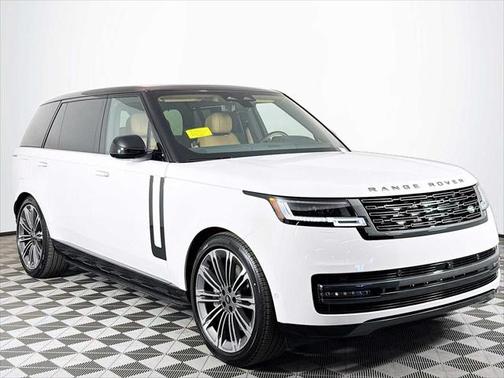 2025 Land Rover Range Rover P530 SE 7 Seat