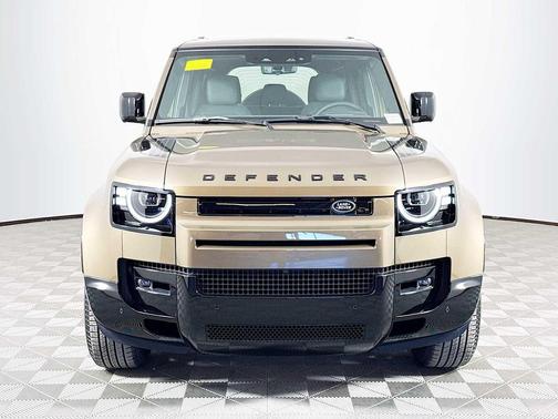 2026 Land Rover Defender P400 X-Dynamic SE