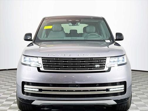 2025 Land Rover Range Rover P530 SE 7 Seat