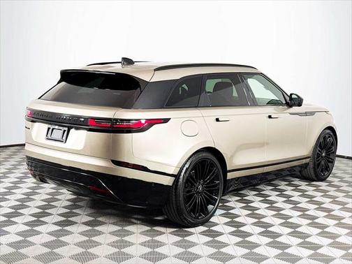 2026 Land Rover Range Rover Velar P250 SE R-Dynamic