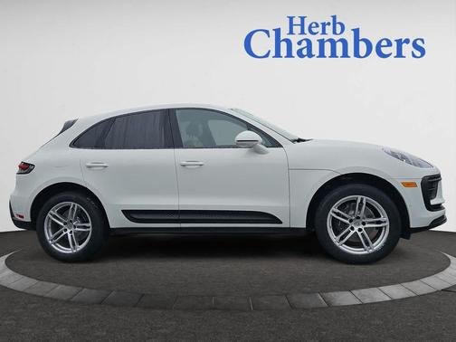2024 Porsche Macan 