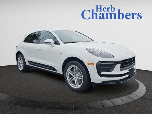 2024 Porsche Macan 