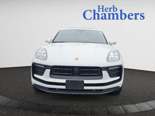 2024 Porsche Macan 