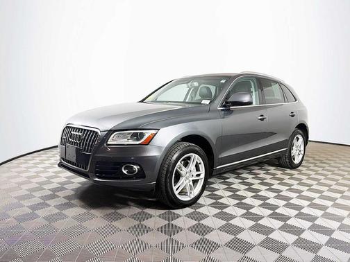 Daytona Gray Pearl Effect 2016 Audi Q5 2.0T Premium Plus