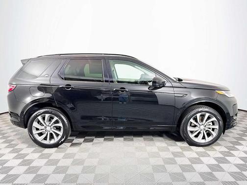 2025 Land Rover Discovery Sport S