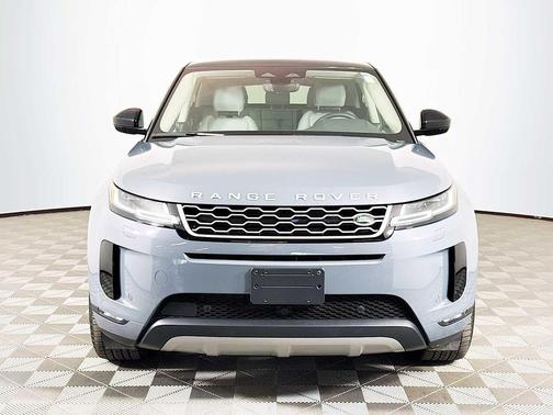Nolita Grey Metallic 2023 Land Rover Range Rover Evoque SE