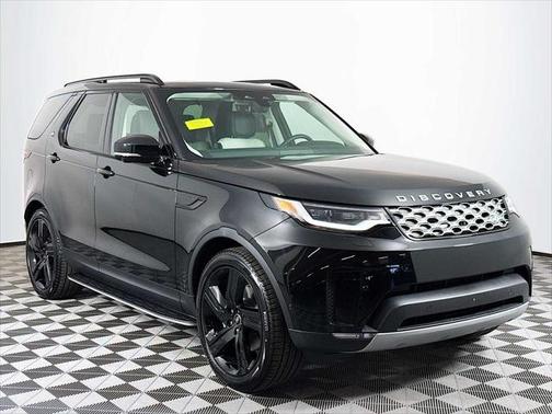 2025 Land Rover Discovery P300 S