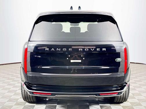 Santorini Black Metallic 2023 Land Rover Range Rover P400 SE