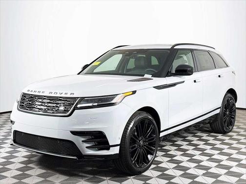 2026 Land Rover Range Rover Velar P250 SE R-Dynamic