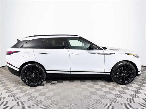2026 Land Rover Range Rover Velar P250 SE R-Dynamic