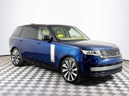2025 Land Rover Range Rover P615 SV