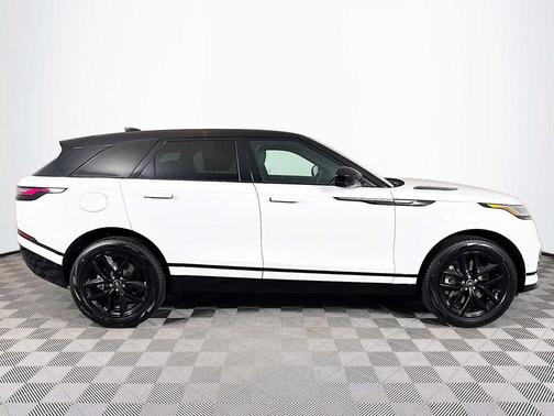 2026 Land Rover Range Rover Velar P250 SE R-Dynamic