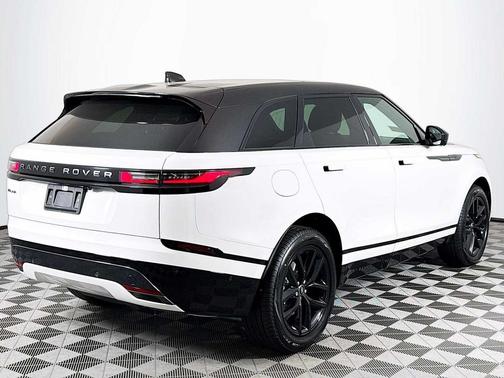 2026 Land Rover Range Rover Velar P250 SE R-Dynamic