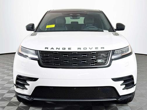 2026 Land Rover Range Rover Velar P250 SE R-Dynamic