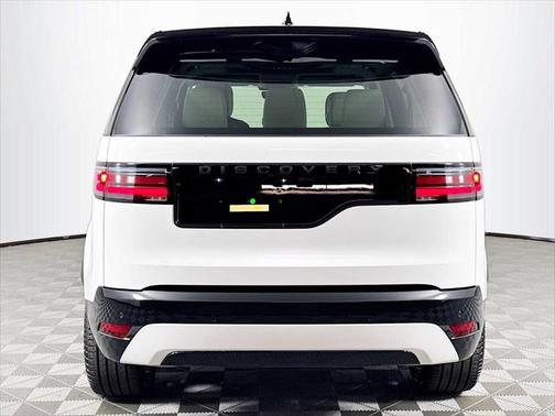 2025 Land Rover Discovery P360 Dynamic SE