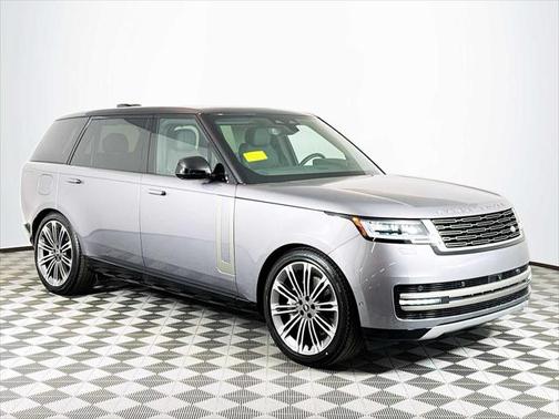 2025 Land Rover Range Rover P530 SE 7 Seat