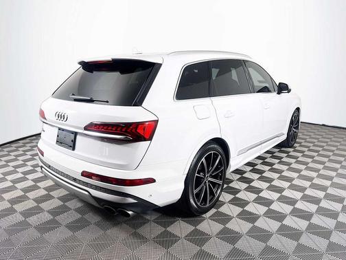 2022 Audi SQ7 4.0T Premium Plus