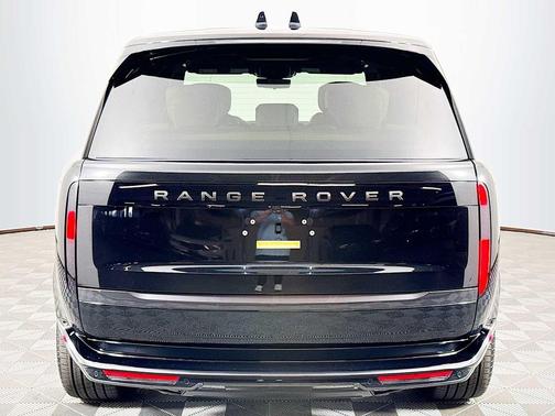 2025 Land Rover Range Rover P530 Autobiography