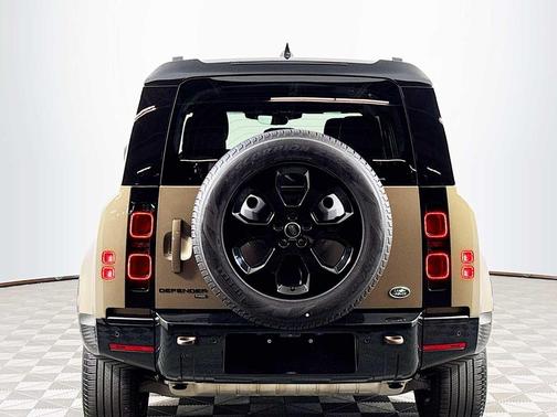 2023 Land Rover Defender 110 X-Dynamic SE