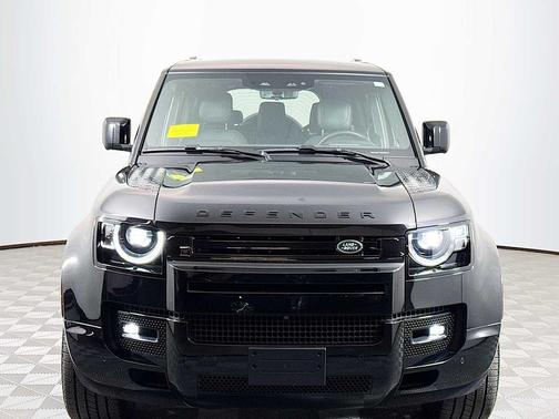 2024 Land Rover Defender 130 P400 X