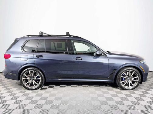 2021 BMW X7 M50i