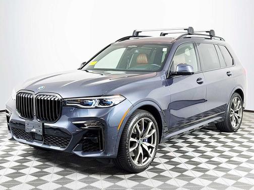 2021 BMW X7 M50i