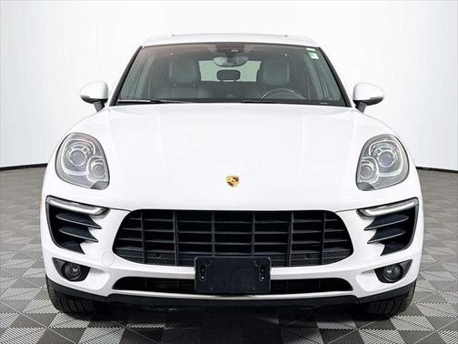 2018 Porsche Macan Base