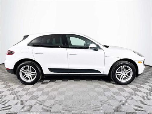 2018 Porsche Macan Base
