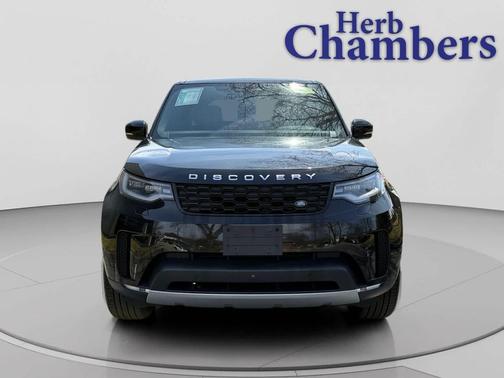 Santorini Black Metallic 2025 Land Rover Discovery P300 S