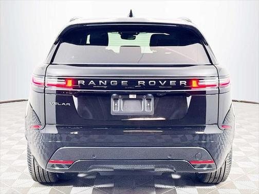 2026 Land Rover Range Rover Velar P250 SE R-Dynamic