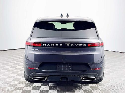 2025 Land Rover Range Rover Sport SE