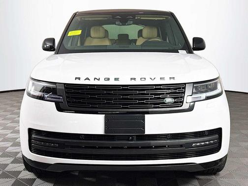 2025 Land Rover Range Rover P400 SE
