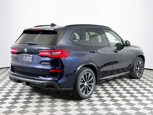 2023 BMW X5 M50i